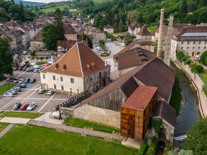 Vue aérienne de la Grande Saline de Salins-les-Bains