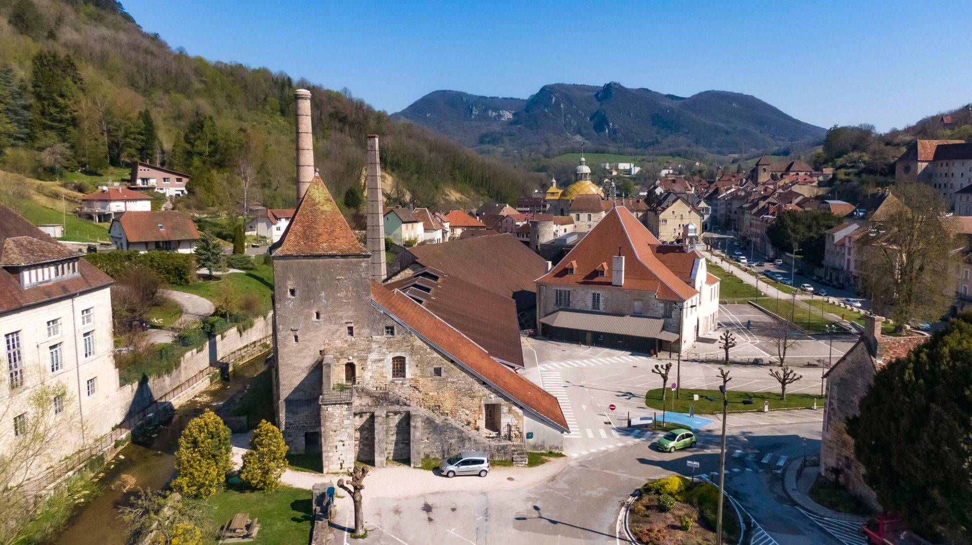 Vue aérienne de la Grande Saline de Salins-les-Bains